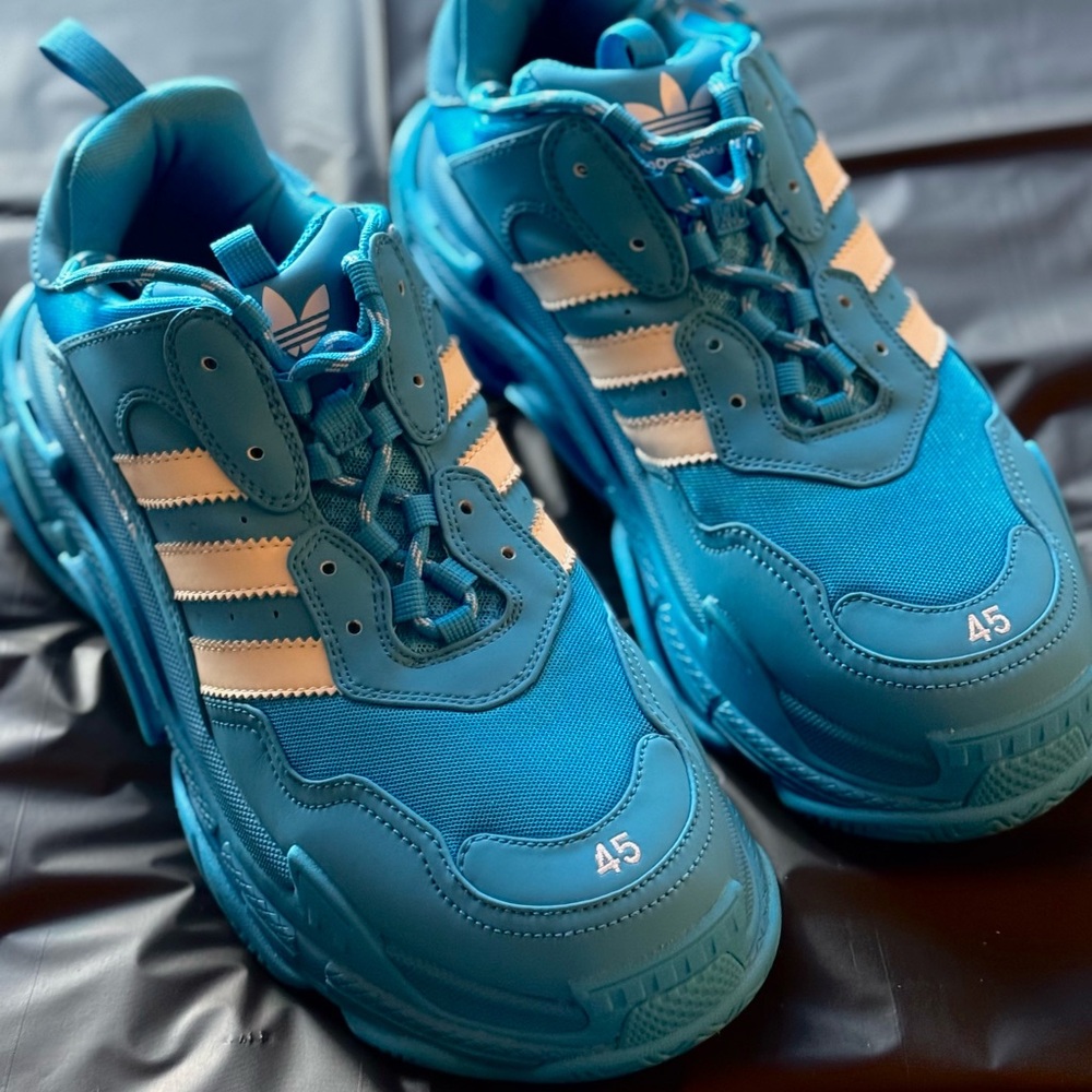 Adidas x balenciaga triple s blue Brand new with Box Sale Size 11